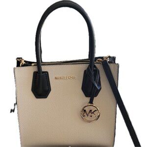 Michael Kors Medium Mercer Messenger Bag in Black and Cream Pebbled Leather (NWT